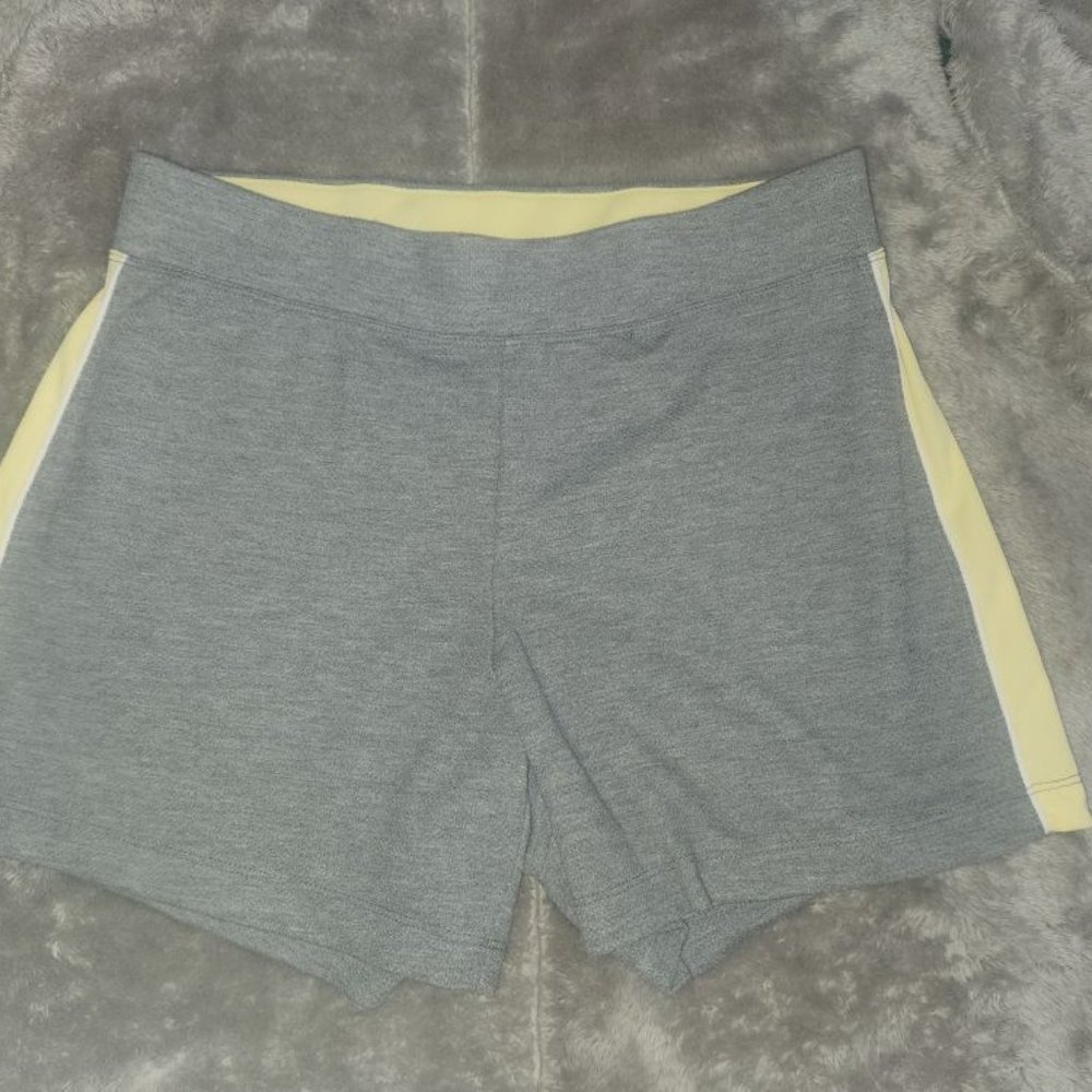 JSB Ladies' stylish athletic shorts, grey and Yellow in size Medium/ 32" waist